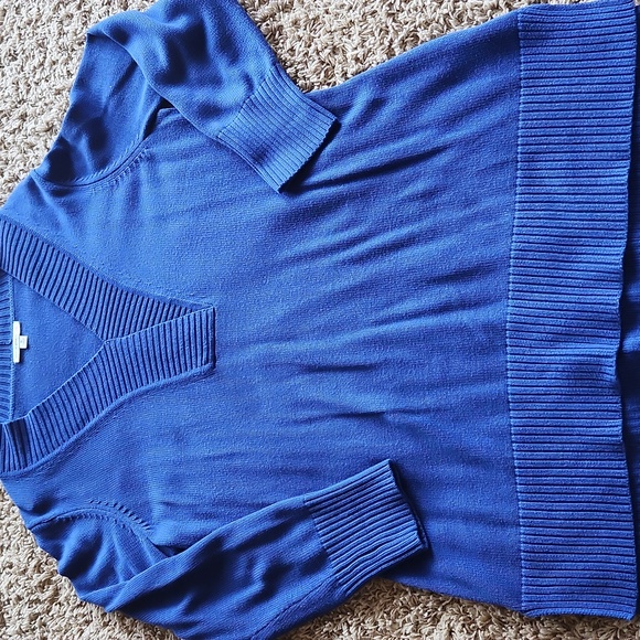 Isaac Mizzrah LiVE Blue V-Neck Women's Sweater Size 1x - Picture 6 of 7